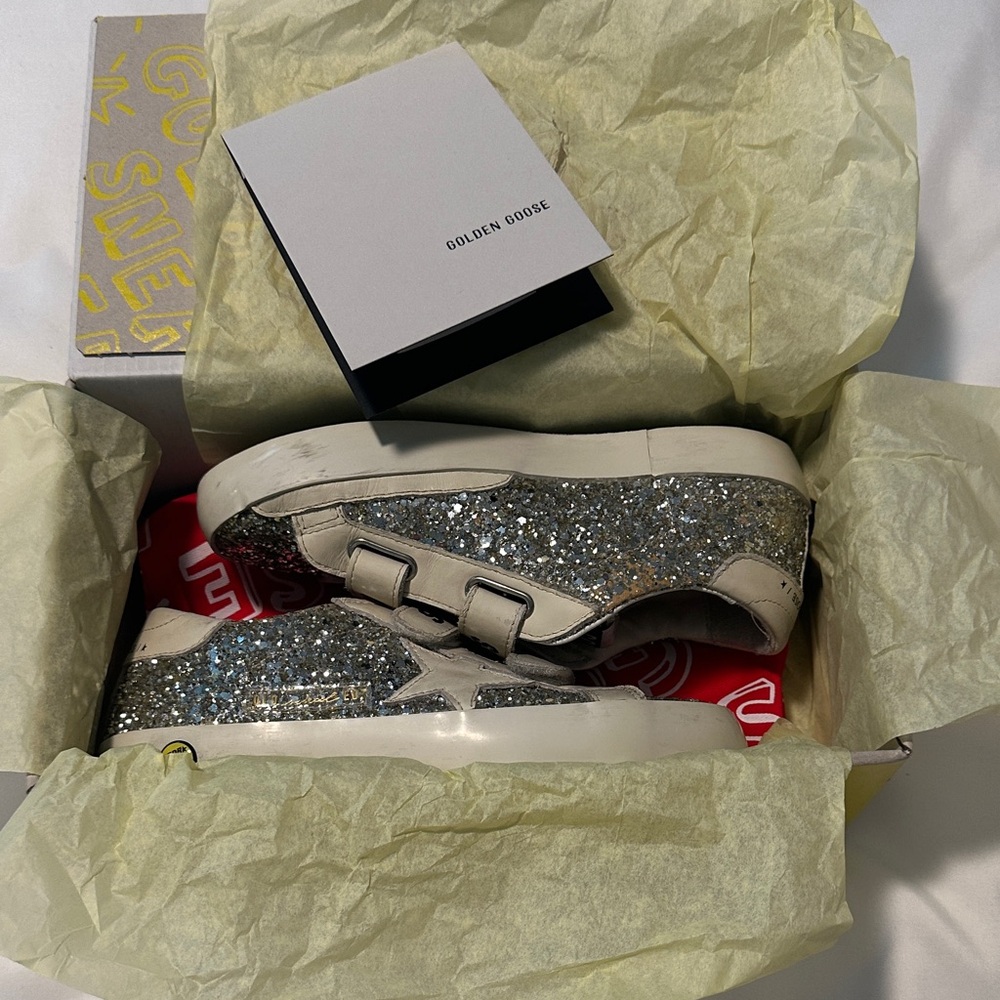 Golden Goose Kids Glitter Velcro Sneakers in Silver - Picture 10 of 11